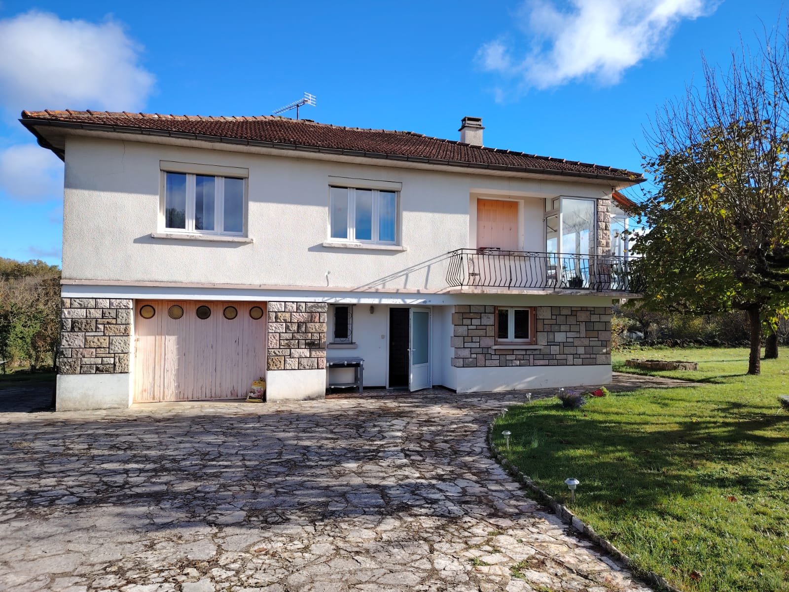 Alt="maison vendue Christophe CONSTANS Aveyron"